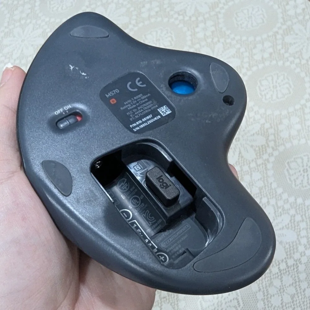 Logitech M570 Wireless Trackball Mouse Dark Gray Blue Ball Ergonomic
